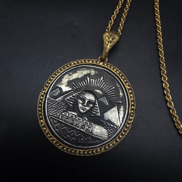 Egyptian Revival Medallion Pendant Necklace Gold Tone Silver Tone Pharaoh - Picture 1 of 7